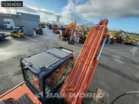 Escavatori cingolati 2007 Hitachi ZX250 LC -3 Tiltrotator (21)