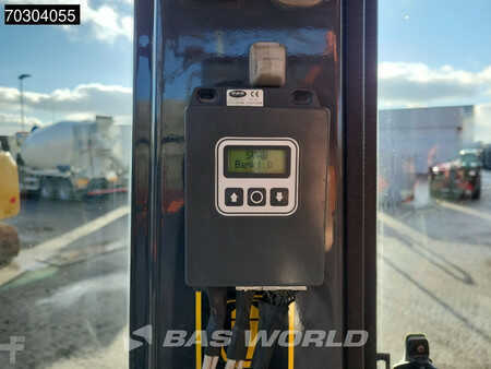 Escavatori cingolati 2007 Hitachi ZX250 LC -3 Tiltrotator (36)