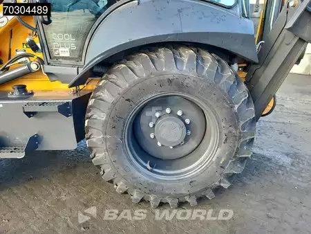 Starrer Baggerlader 2025 Case 851 NX A/C - 4WD - Central Pivot (38)