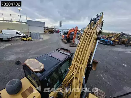 Beltegraver 2016 Caterpillar 326 F L (11)