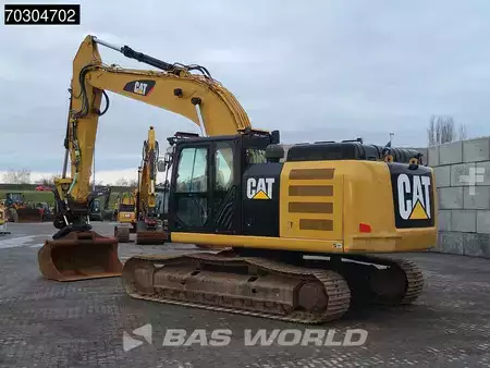 Beltegraver 2016 Caterpillar 326 F L (2)