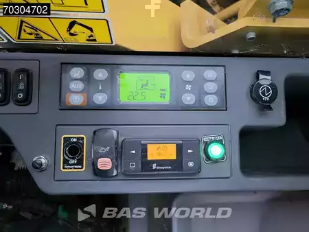 Beltegraver 2016 Caterpillar 326 F L (33)