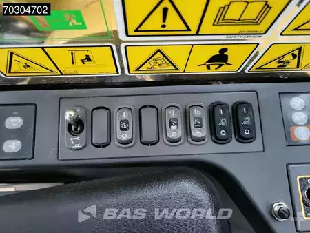 Beltegraver 2016 Caterpillar 326 F L (34)