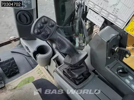 Beltegraver 2016 Caterpillar 326 F L (37)