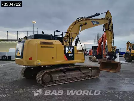 Beltegraver 2016 Caterpillar 326 F L (8)