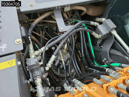 Koparki gąsienicowe 2020 Case CX250 D (18)