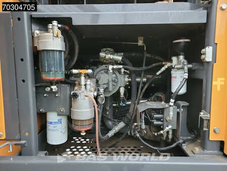 Koparki gąsienicowe 2020 Case CX250 D (21)