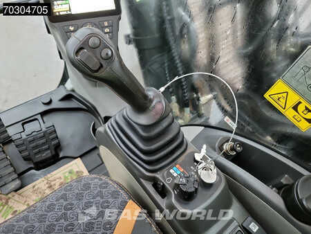 Koparki gąsienicowe 2020 Case CX250 D (30)