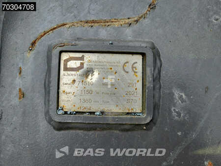 Rupsgraafmachines 2022 Komatsu PC210LC-11E0 Tiltrotator (35)