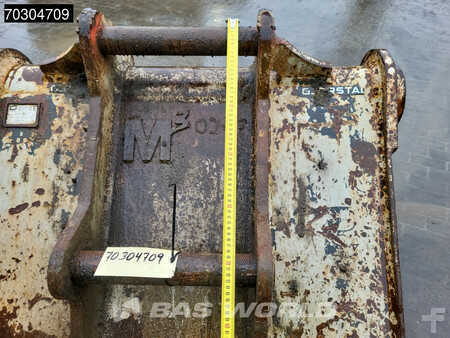 Escavatori cingolati 2015 Caterpillar 318 E L (25)