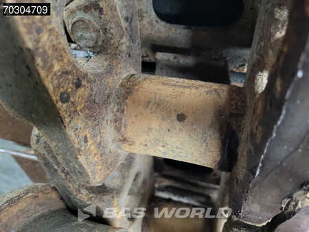 Escavatori cingolati 2015 Caterpillar 318 E L (36)