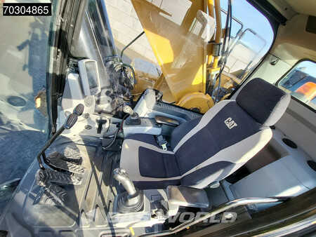 Kedjegraver 2018 Caterpillar 352 F (31)