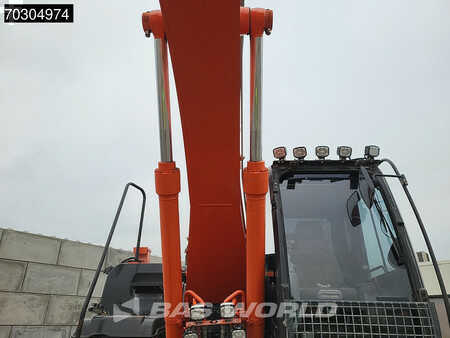 Rupsgraafmachines 2015 Hitachi ZX210 LC-5B ZX210LC-5B 2 Buckets + Forks (10)