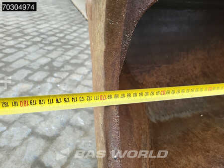 Rupsgraafmachines 2015 Hitachi ZX210 LC-5B ZX210LC-5B 2 Buckets + Forks (21)