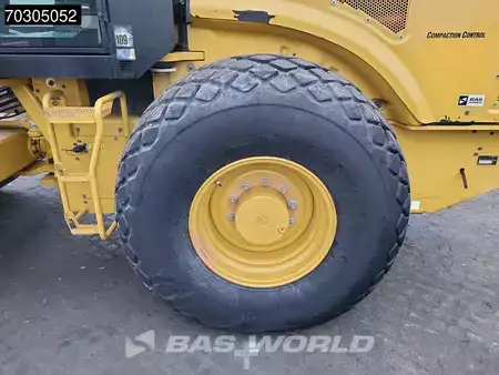 Compacteur monocylindre 2017 Caterpillar CS66 B A/C (20)