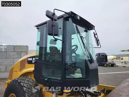 Compacteur monocylindre 2017 Caterpillar CS66 B A/C (21)