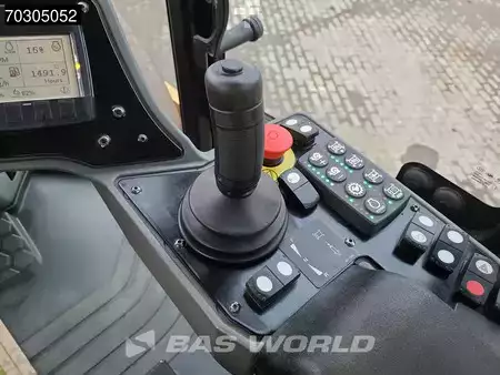 Compacteur monocylindre 2017 Caterpillar CS66 B A/C (25)