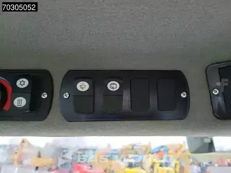 Compacteur monocylindre 2017 Caterpillar CS66 B A/C (29)