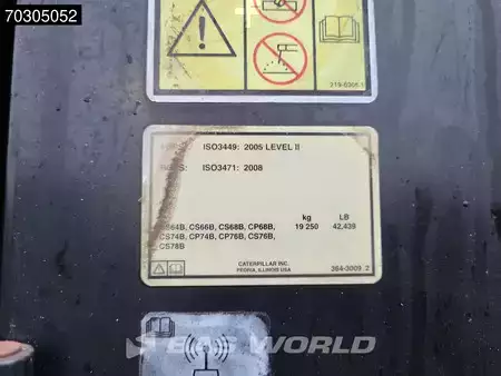 Compacteur monocylindre 2017 Caterpillar CS66 B A/C (30)