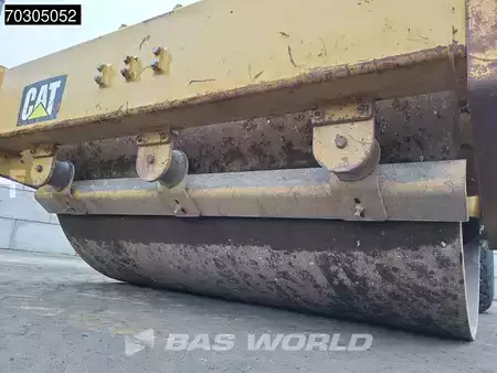 Compacteur monocylindre 2017 Caterpillar CS66 B A/C (8)