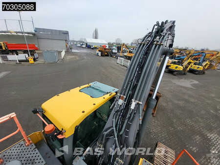 Pelles sur chenilles 2017 Volvo EC300 E L (25)
