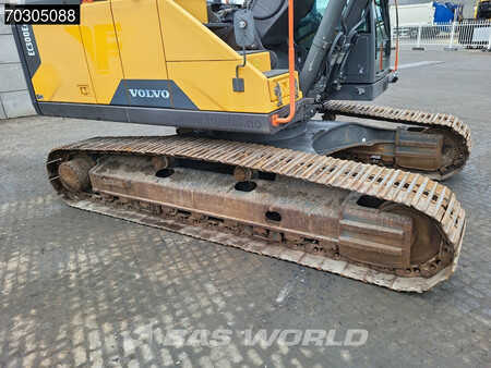 Pelles sur chenilles 2017 Volvo EC300 E L (27)