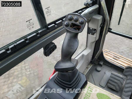 Pelles sur chenilles 2017 Volvo EC300 E L (33)