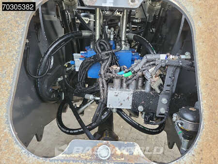 Pale Gommate 2021 Case 821 G (39)