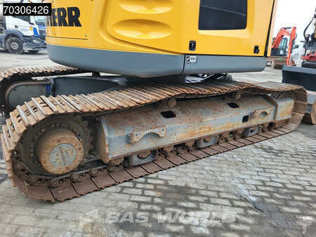 Escavatori cingolati 2016 Liebherr R926 Compact Tiltrotator (22)