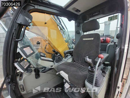 Escavatori cingolati 2016 Liebherr R926 Compact Tiltrotator (27)