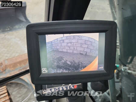 Escavatori cingolati 2016 Liebherr R926 Compact Tiltrotator (32)