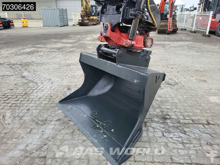 Escavatori cingolati 2016 Liebherr R926 Compact Tiltrotator (9)