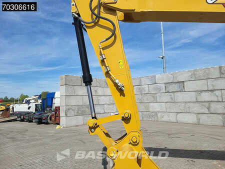 Korečková rýpadla 2025 Caterpillar 323 D3 (11)