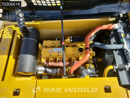 Korečková rýpadla 2025 Caterpillar 323 D3 (19)