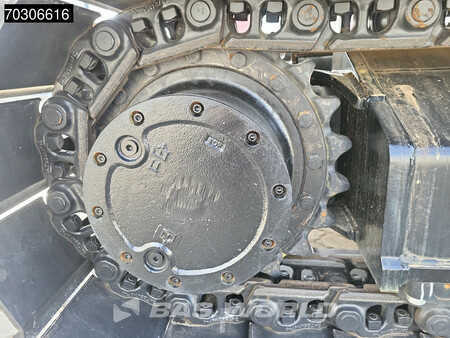 Korečková rýpadla 2025 Caterpillar 323 D3 (25)