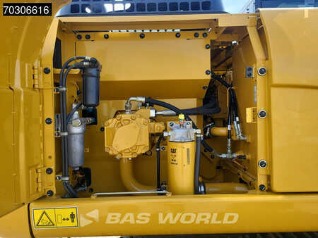 Korečková rýpadla 2025 Caterpillar 323 D3 (28)