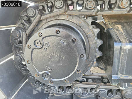 Korečková rýpadla 2025 Caterpillar 323 D3 (25)