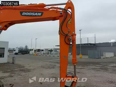 Minikaivinkoneet 2021 Doosan DX85 R-3 A/C - 3 Buckets (11)
