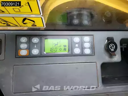 Korečková rýpadla 2016 Caterpillar 325 FL CR (31)