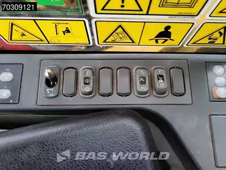 Korečková rýpadla 2016 Caterpillar 325 FL CR (32)