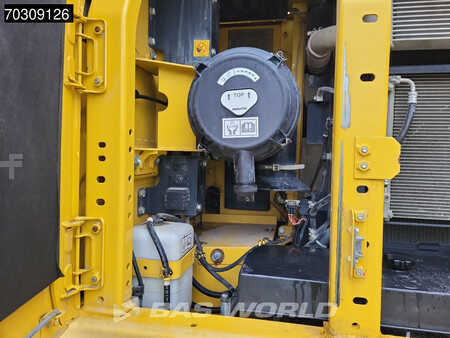 Bæltegraver 2014 Komatsu PC240 LC-10 (24)