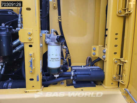 Bæltegraver 2014 Komatsu PC240 LC-10 (27)