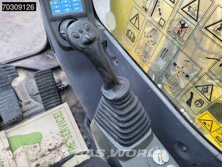 Bæltegraver 2014 Komatsu PC240 LC-10 (34)