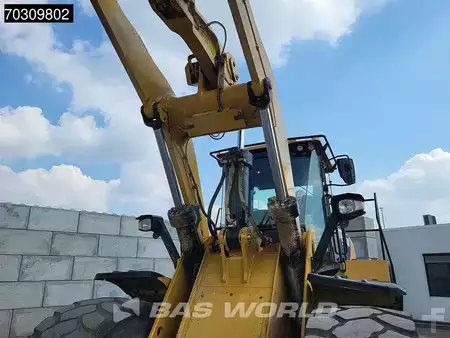 Pyöräkuormaajat 2015 Caterpillar 966 M (10)