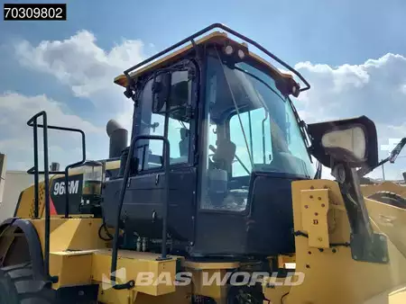 Pyöräkuormaajat 2015 Caterpillar 966 M (24)
