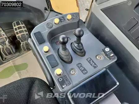 Pyöräkuormaajat 2015 Caterpillar 966 M (34)