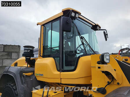 Wielladers 2015 Volvo L120 H (10)