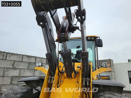 Wielladers 2015 Volvo L120 H (14)
