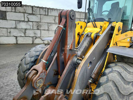 Wielladers 2015 Volvo L120 H (15)