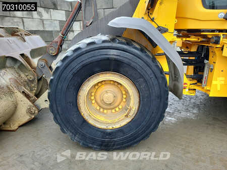 Wielladers 2015 Volvo L120 H (22)